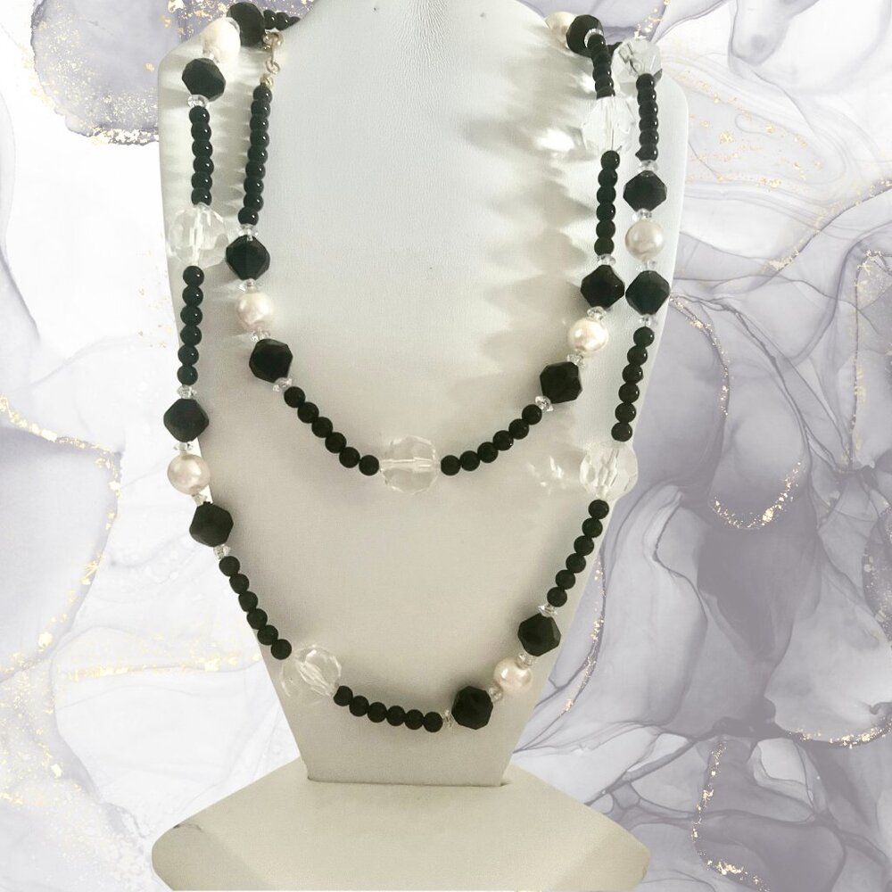 80s "Fabulous Facets" Overhead Long Necklace by Avon. 36" - NIB/Never Worn.